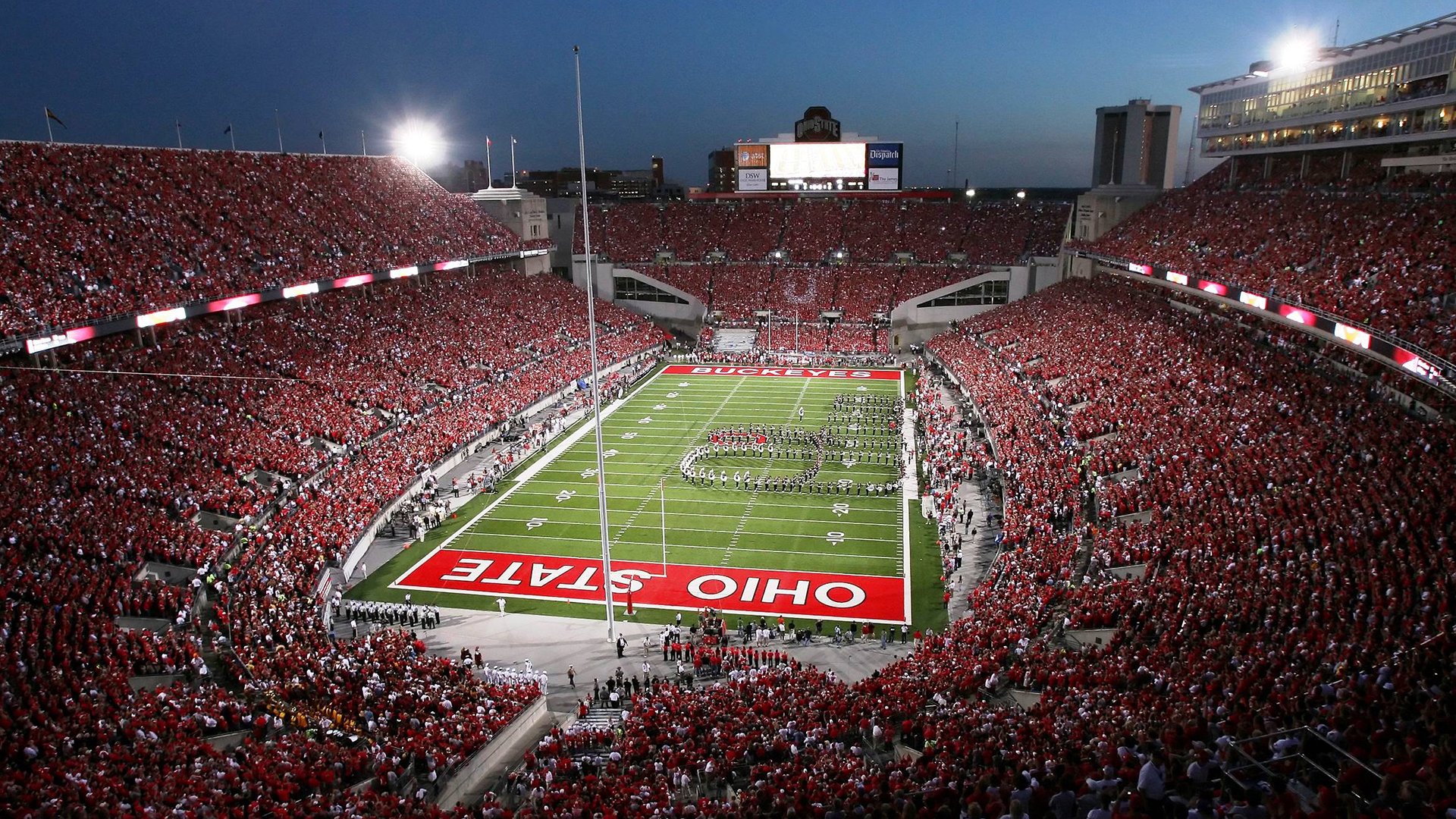 英超火爆对抗:攻守瞬间的精彩比拼,英超对抗强度有多强