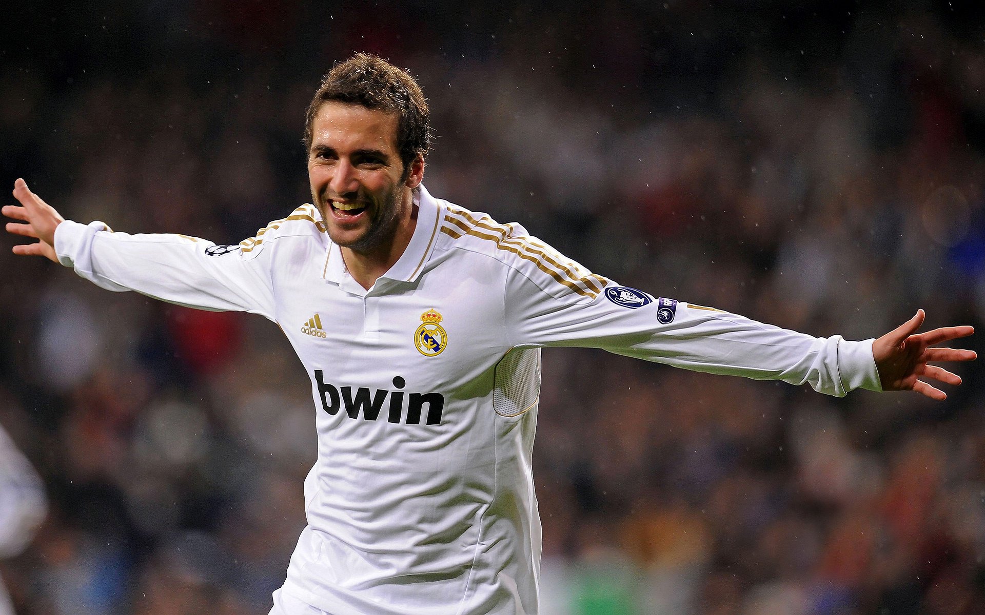 50岁后，存款达到这个数，你已迈入富人圈，50岁开始存钱来得及吗