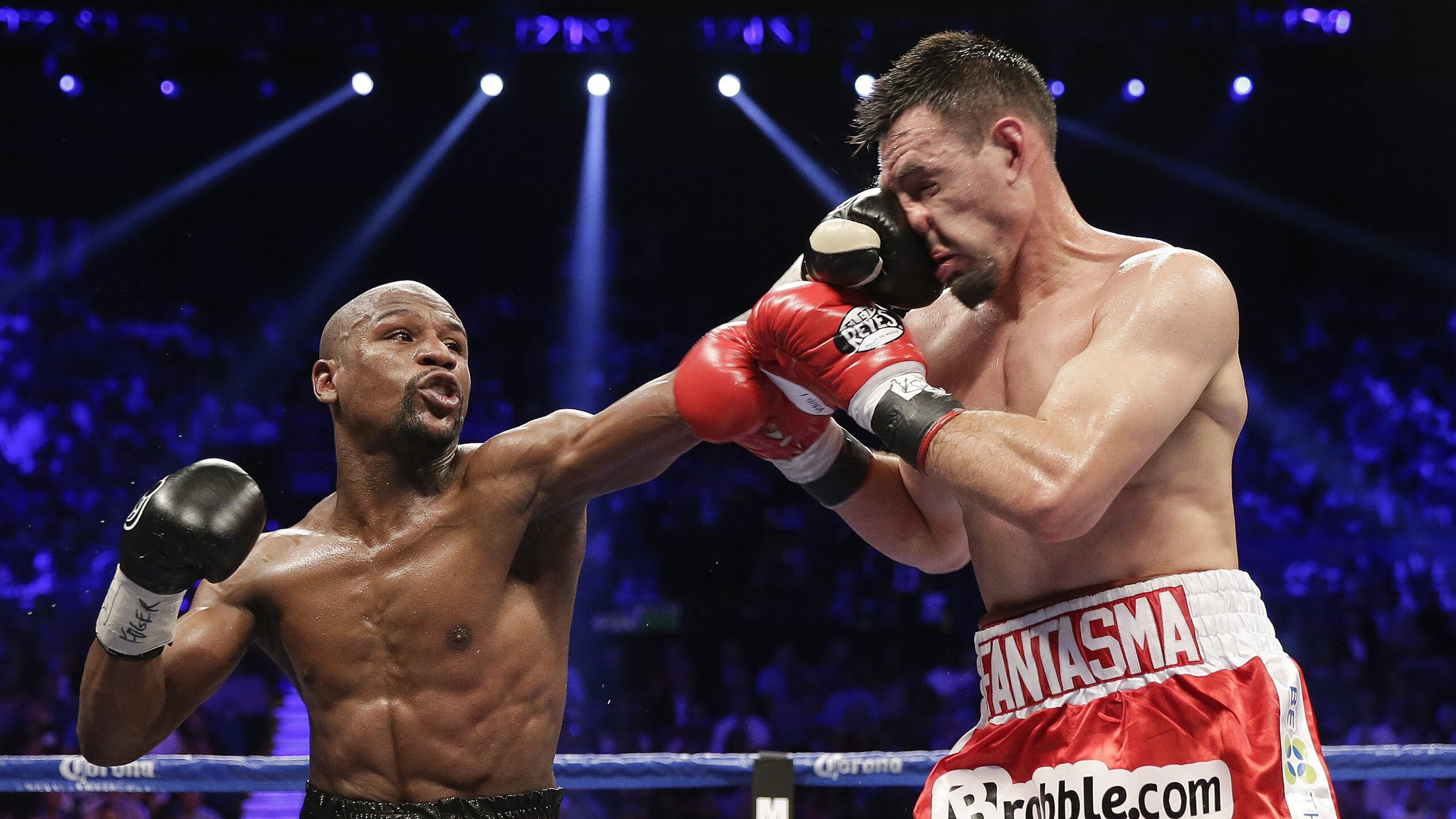 关税大棒砸向专利药，美政药关系再度紧张，美国关税政策